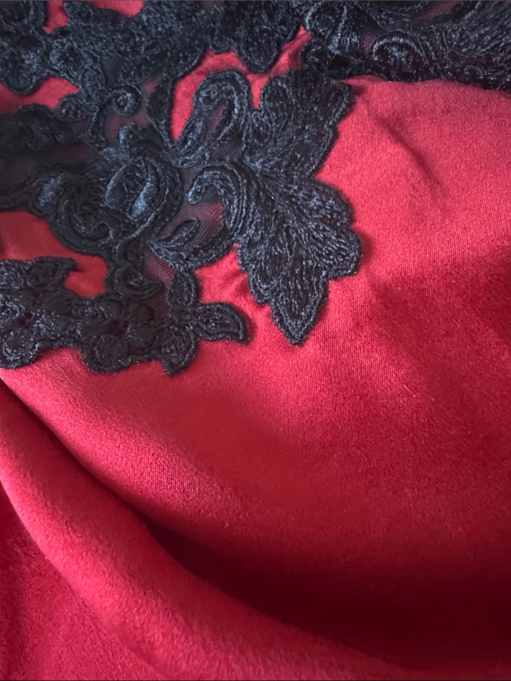La Perla Red Chemise with Black Lace Trim - Picture 4 of 11
